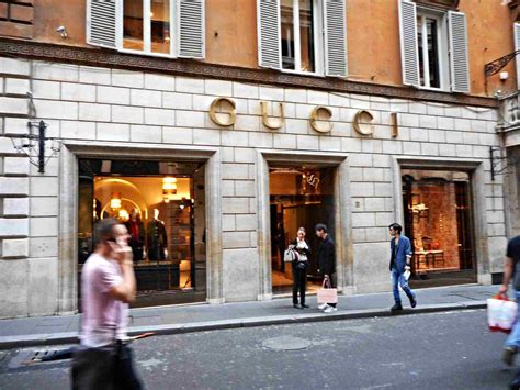 sush e gucci via del corso|gucci shop rome.